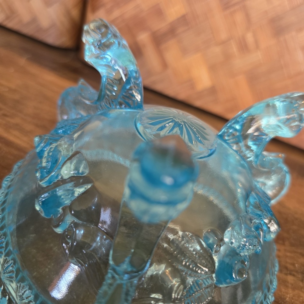 Westmoreland Argonaut Shell & Dolphin Aqua Footed Glass Candy Dish With Lid Blue - Picture 8 of 11
